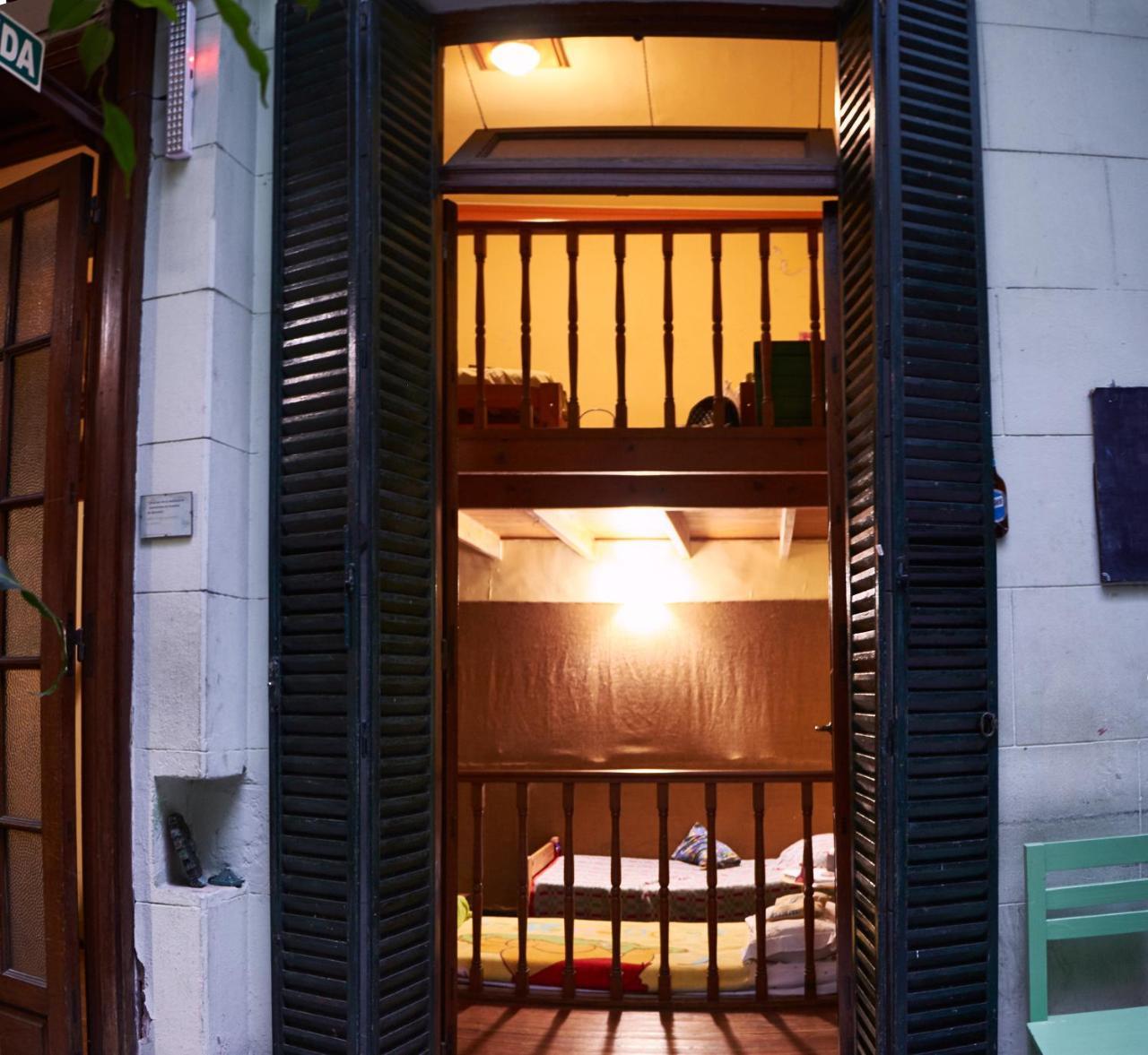 VI Luz Y Entre Hostel Buenos Aires Exterior photo